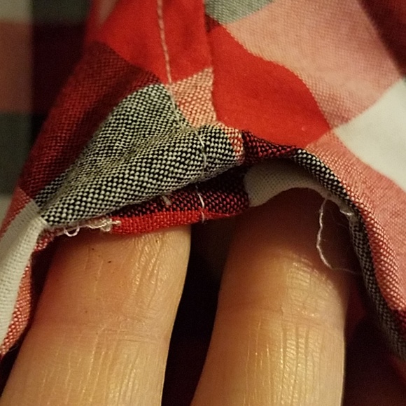 Plaid button down blouse sz. L NEW - Picture 7 of 9